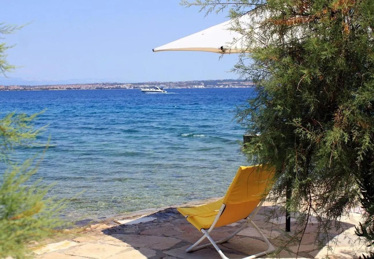 Apartments Tonci Kali 0*,  Croatia